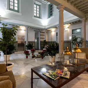 Palacio Cabrera - Lillo Apartahotel